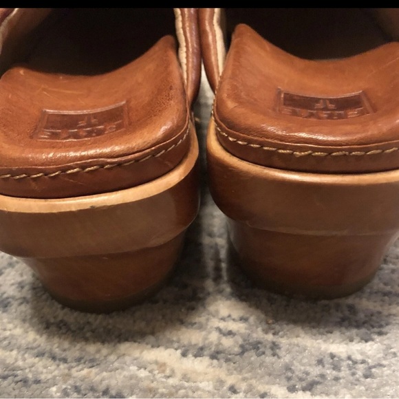 Frye Clara Campus Clogs Leather, Cognac, Sz 6.5- EUC- LIKE NEW - Picture 11 of 12